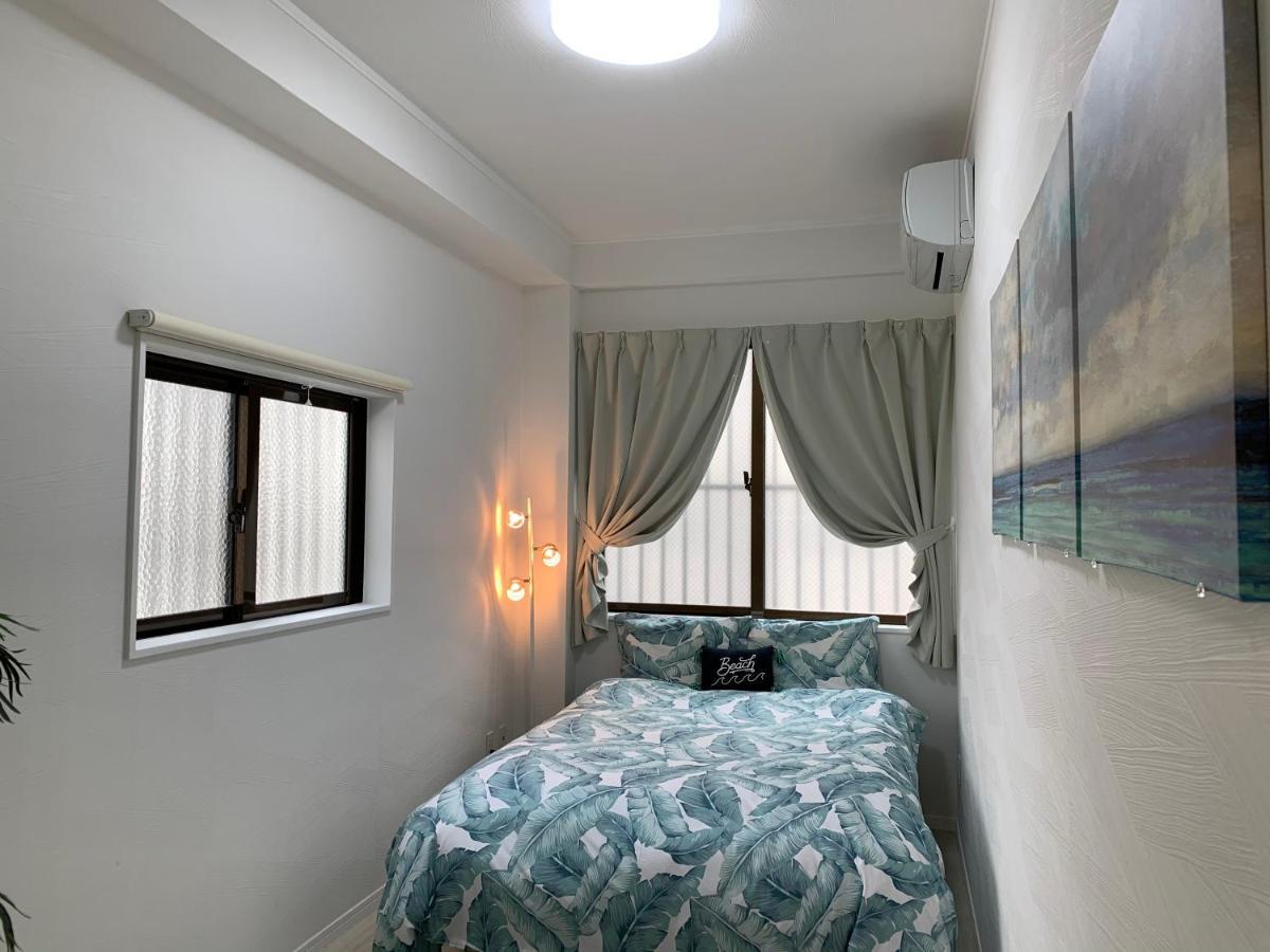 Maximum Of 21 People Can Be Rented In One Building 3 Minutes Walk To Tomari Port 10 Minutes Drive To The Airport No Parking Lot 30 Seconds Walk From Paid Parking Lot Warayunso Port City May Naha Exterior foto